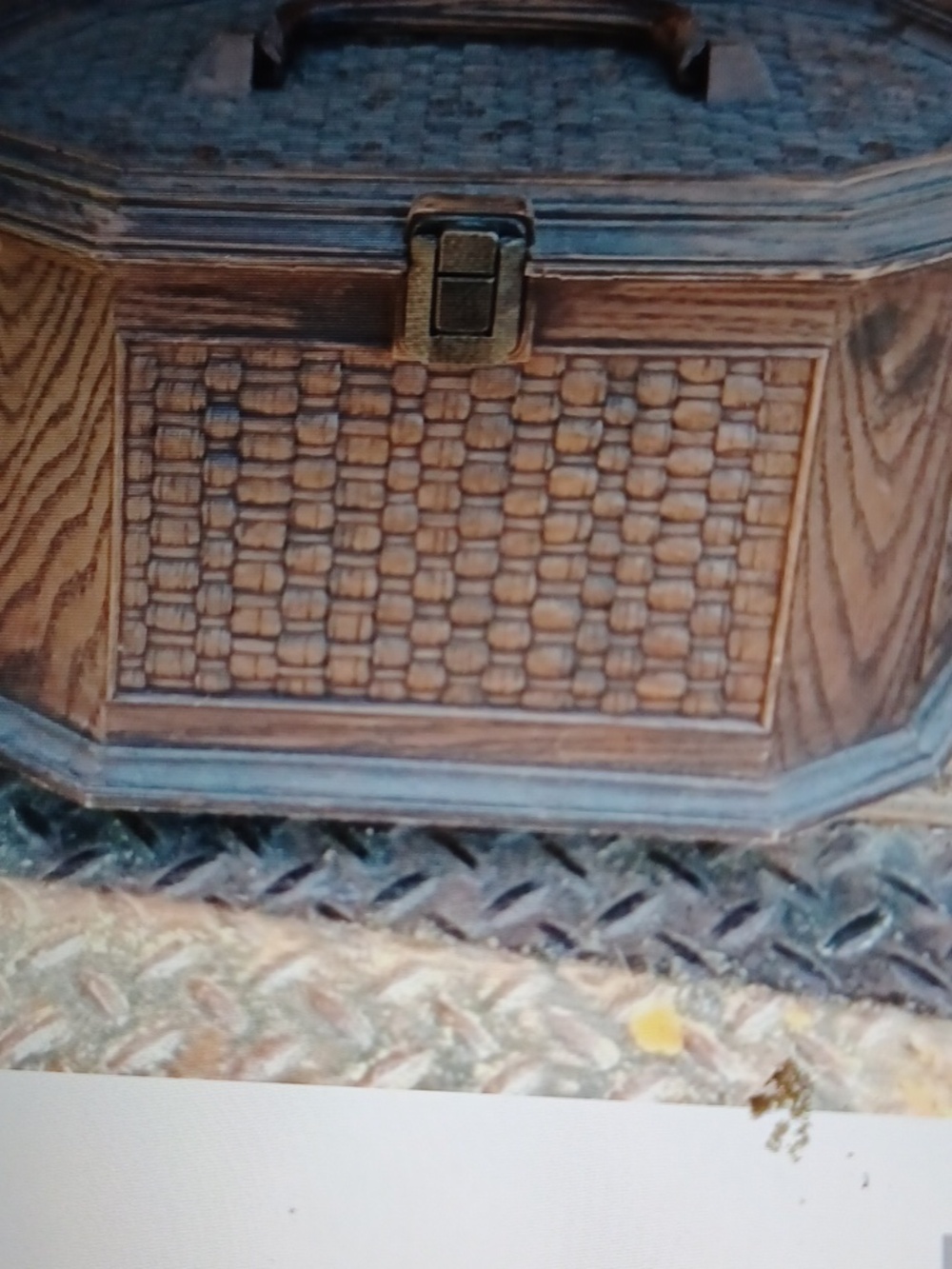 Sewing Box With Contents - Picture 5 of 5